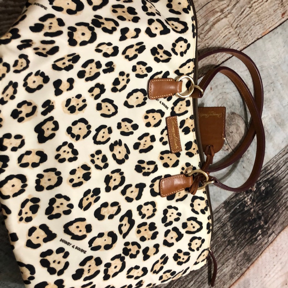 Dooney and Bourke purse and mini satchel set